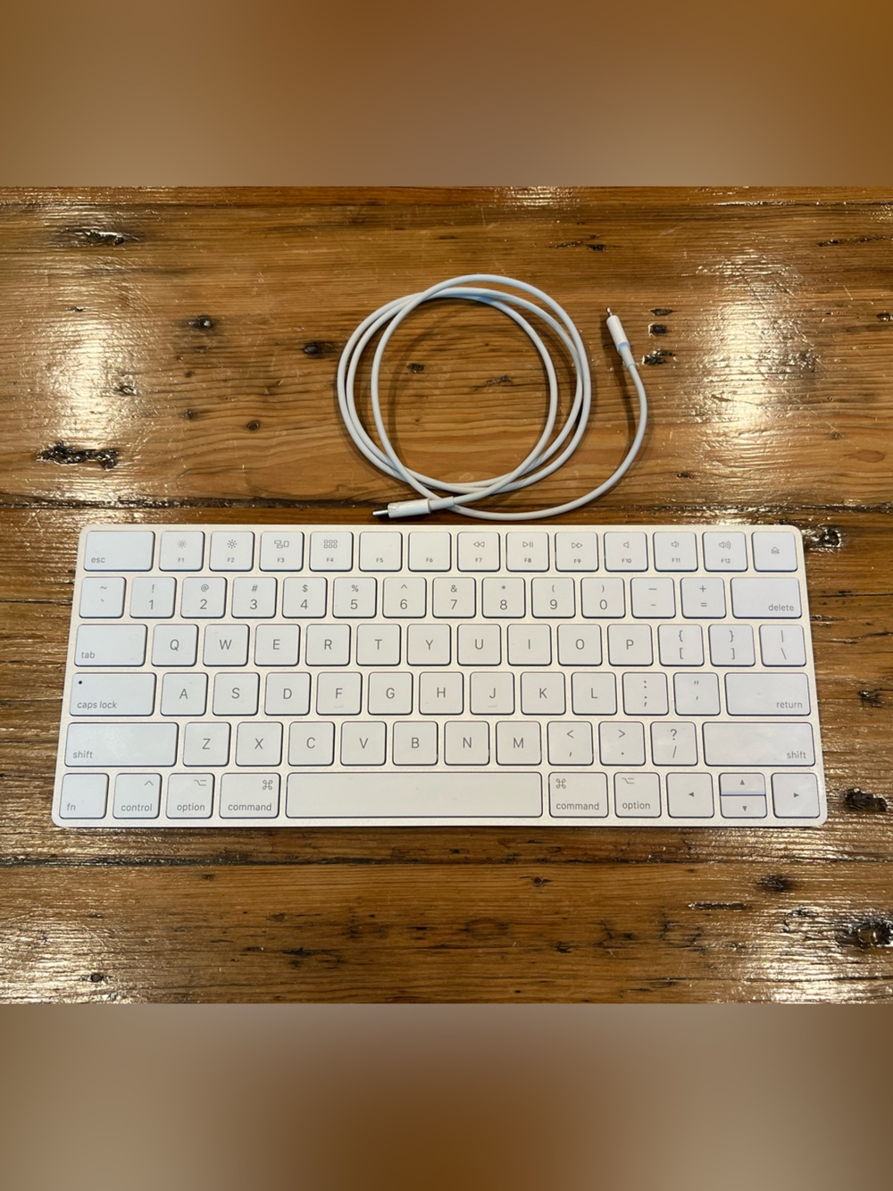 Apple Magic Keyboard • Used a couple of days until my 10 key keyboard arrived